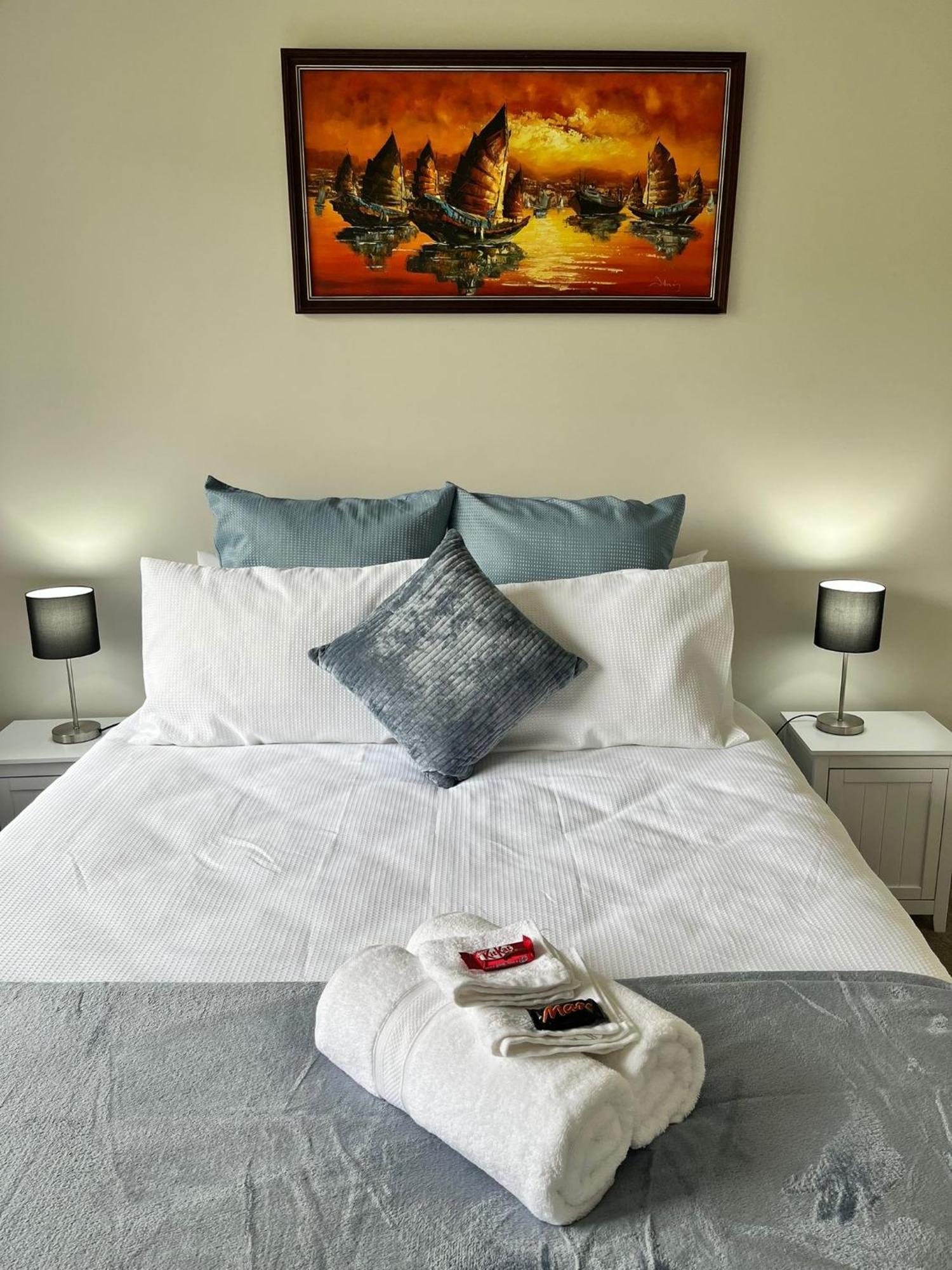Country Inn Pokeno ภายนอก รูปภาพ